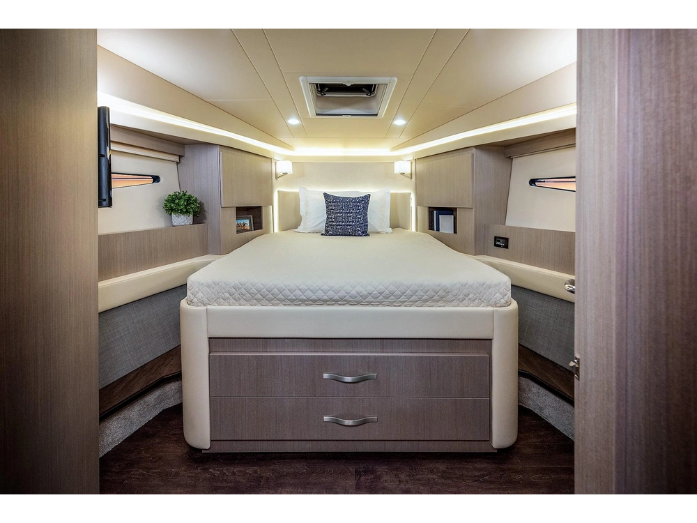 Regal 42 Xo 2022 alt