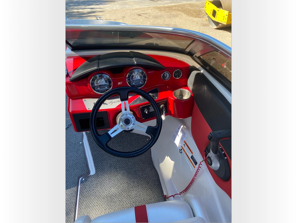 2015 Four Winns H190 alt