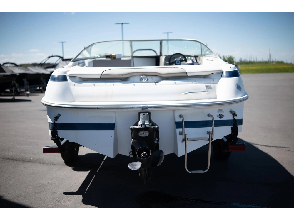 2001 Cobalt Boats 190 alt