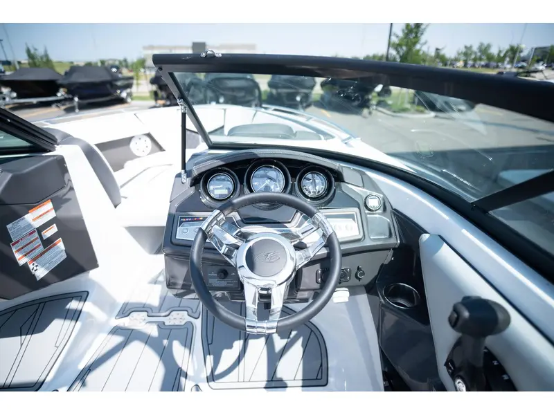 Monterey Boats 218SS BOWRIDER 2024