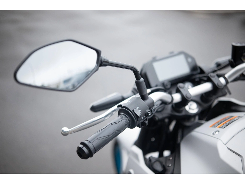 2025 Yamaha Mt-03 alt