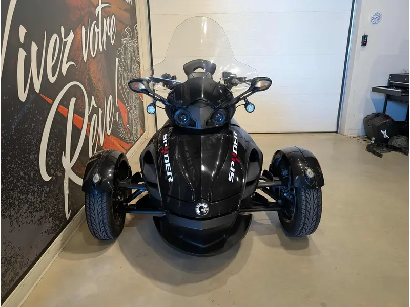 2012 Can-Am Spyder rs manuel