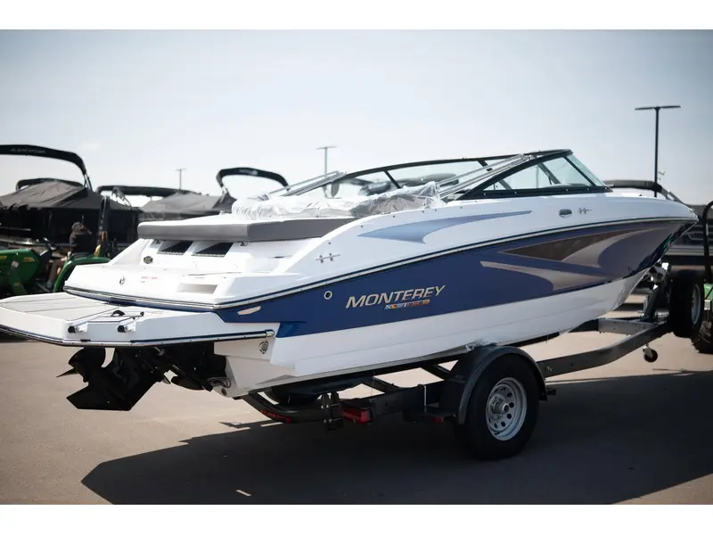 2024 Monterey Boats M20 BOWRIDER thumbnail 3