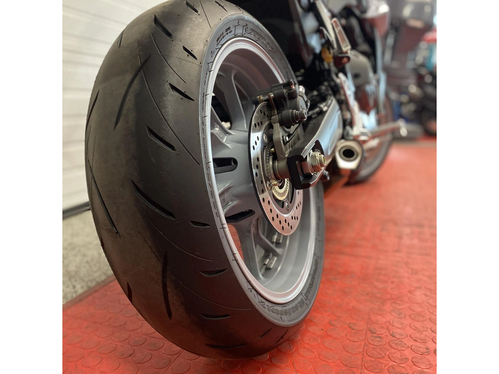 2024 Suzuki Gsx-s 8s alt