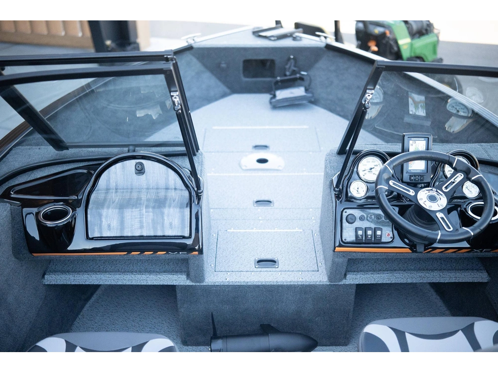 2025 Legend 18 Xf alt