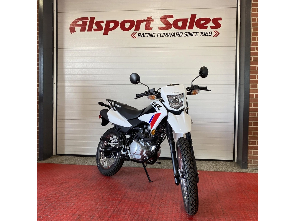 2025 Honda Xr150ls alt