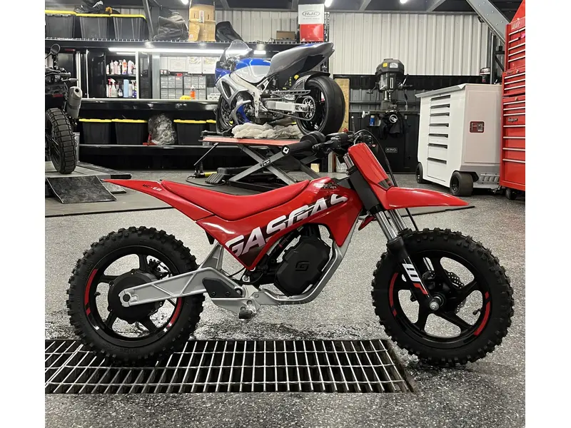 2025 GASGAS MC-E 2
