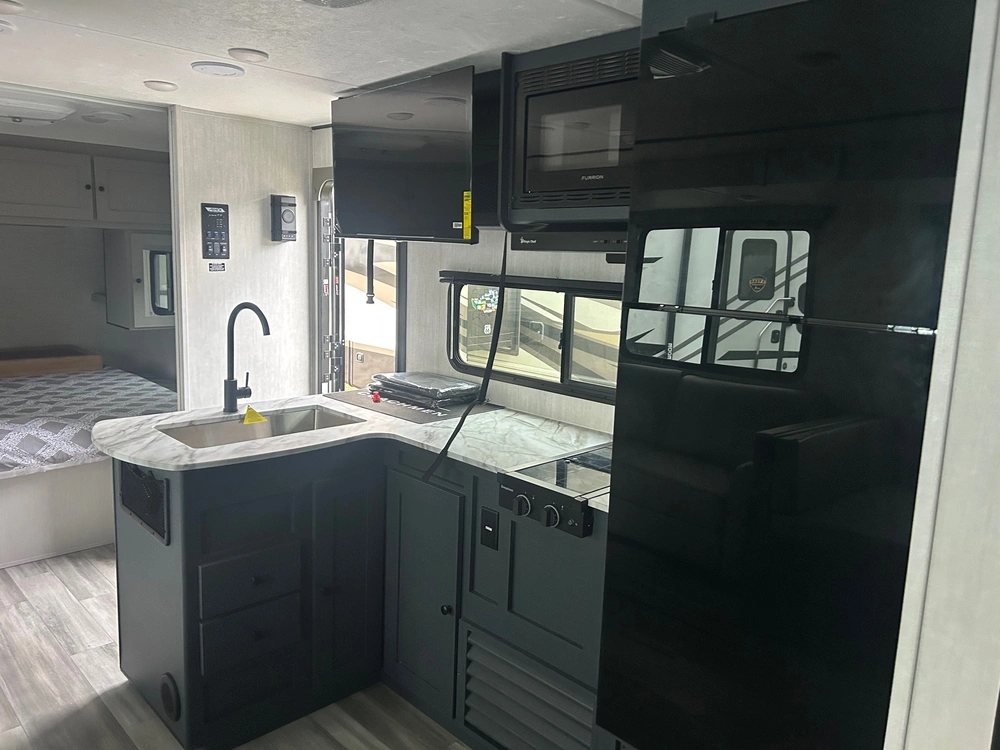 Coachmen Apex 26bhx 2026 alt