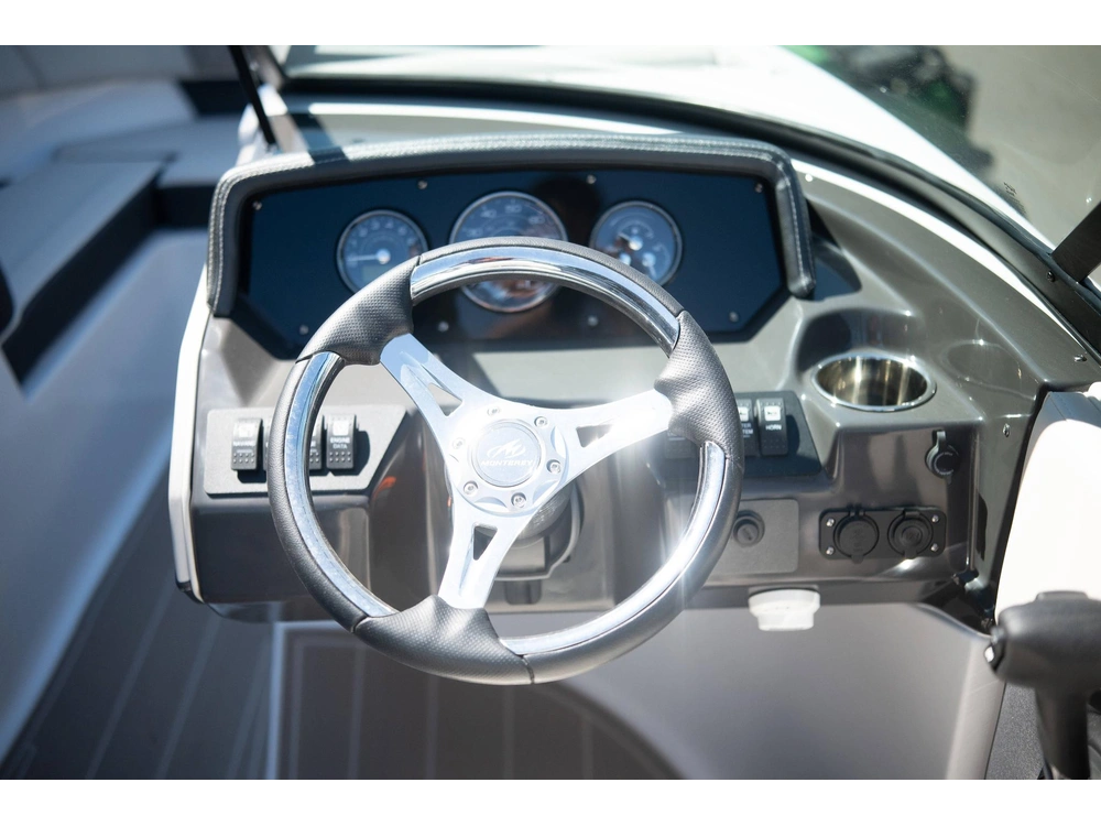 2024 Monterey Boats M205 Bowrider alt