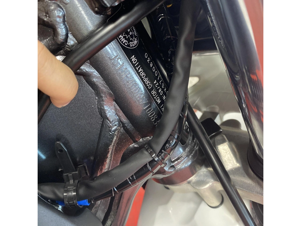 2025 Suzuki Dr 650s alt