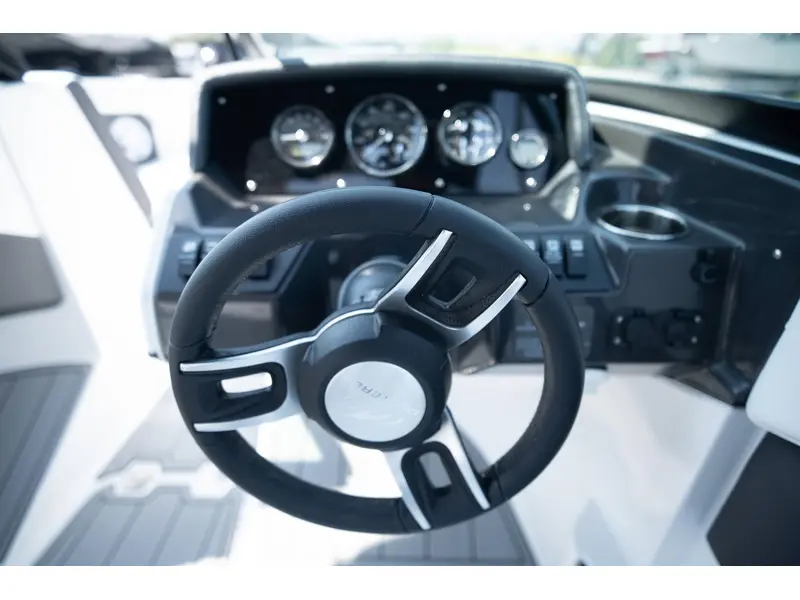 2024 Monterey Boats M20 BOWRIDER thumbnail 27