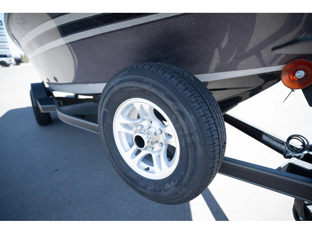 2025 Skeeter Products Solera 189 alt