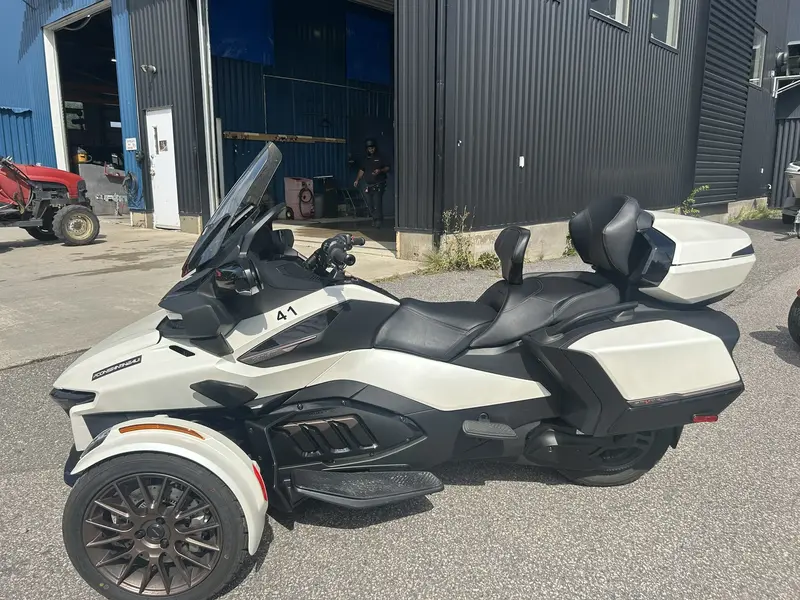 2025 Can-Am Spyder RT Ltd Sea-to-Sky