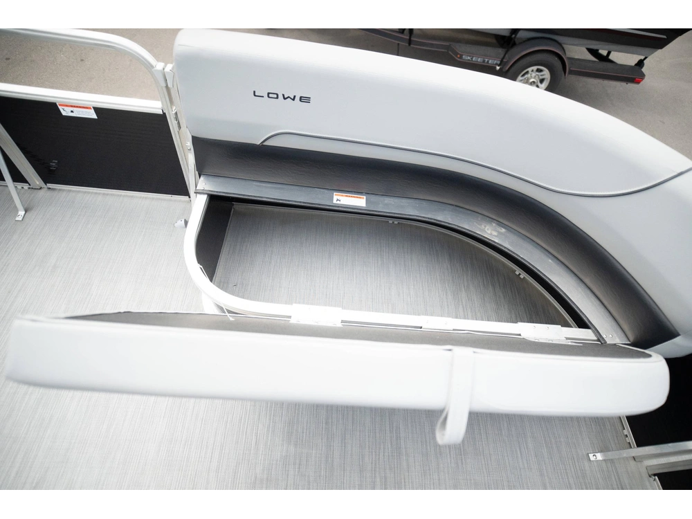 2023 Lowe Boats Ultra Value 200 alt