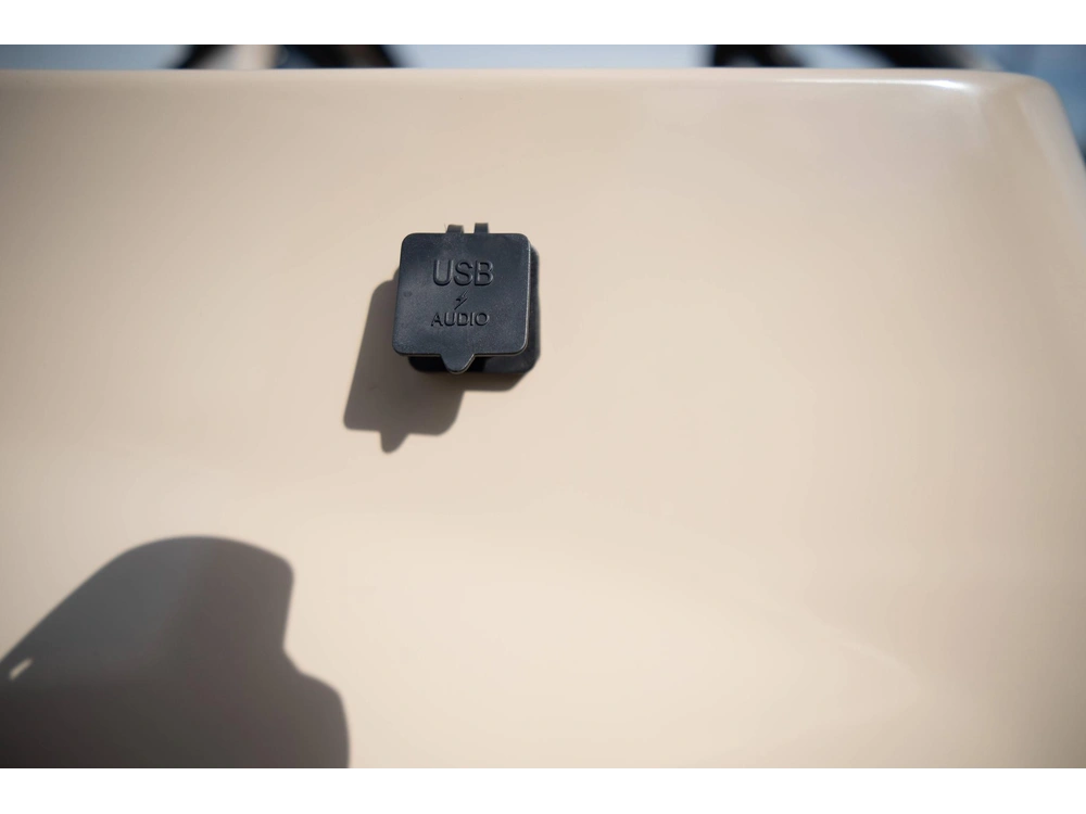 2025 Suncatcher Select 20f alt