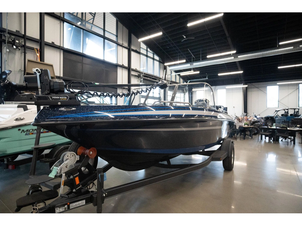 2025 Skeeter Products Solera 189 alt