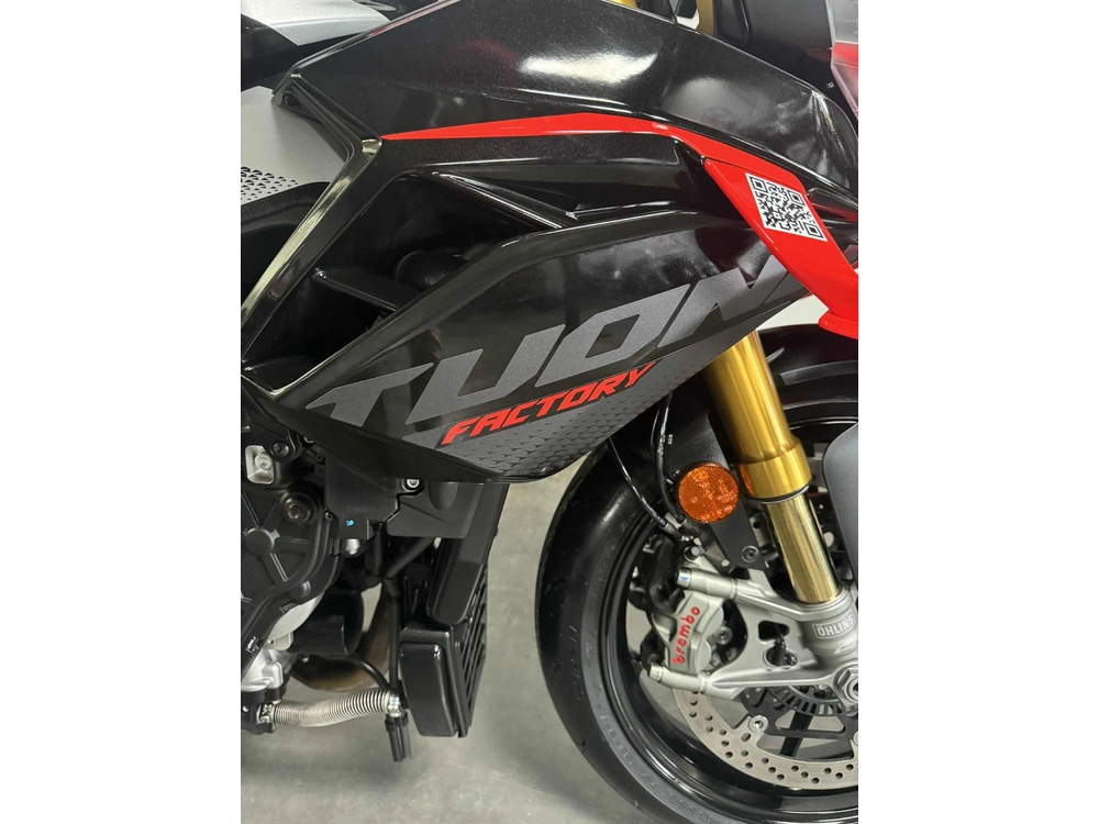 Aprilia Tuono V4 1100 Factory Démo 2026 alt