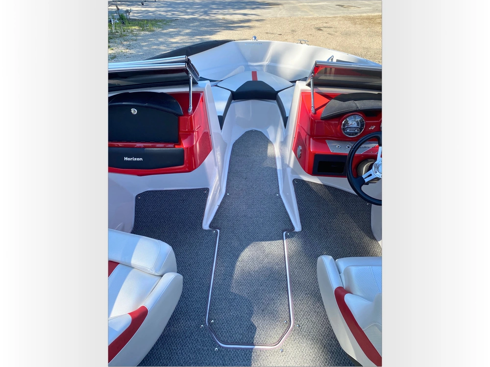 2015 Four Winns H190 alt