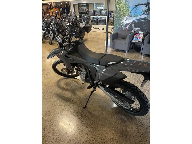 2025 Suzuki DR-Z4S thumbnail 4