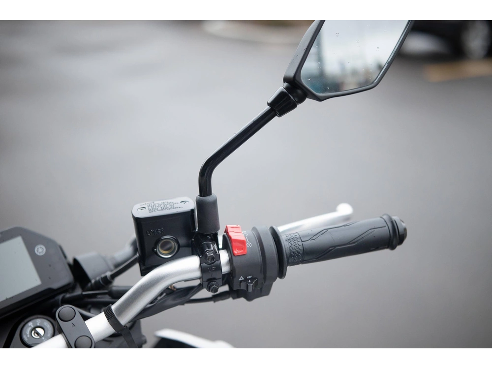 2025 Yamaha Mt-03 alt