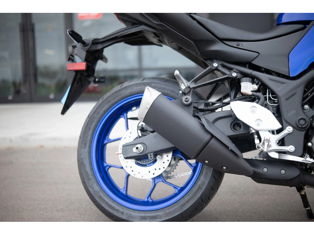 2025 Yamaha Mt-03 alt