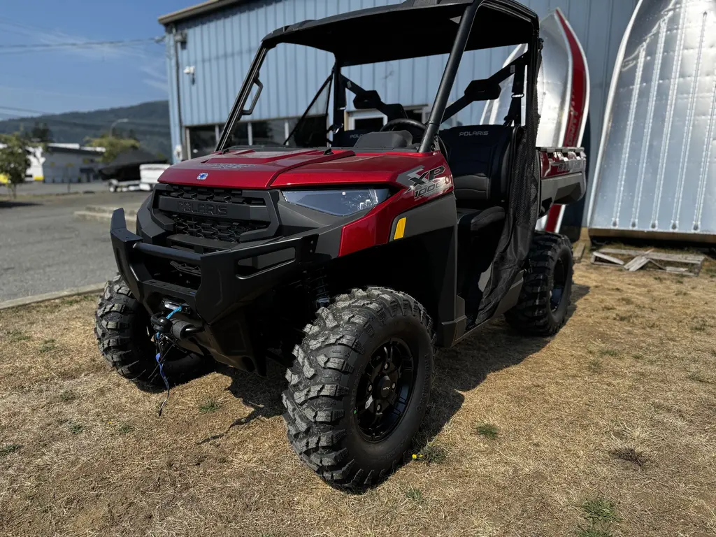 2025 Polaris RANGER XP 1000 PREMIUM - SUNSET RED 
