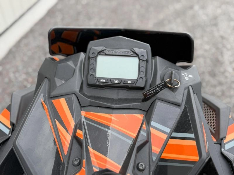 Polaris 800 Pro-rmk 155 2018 alt