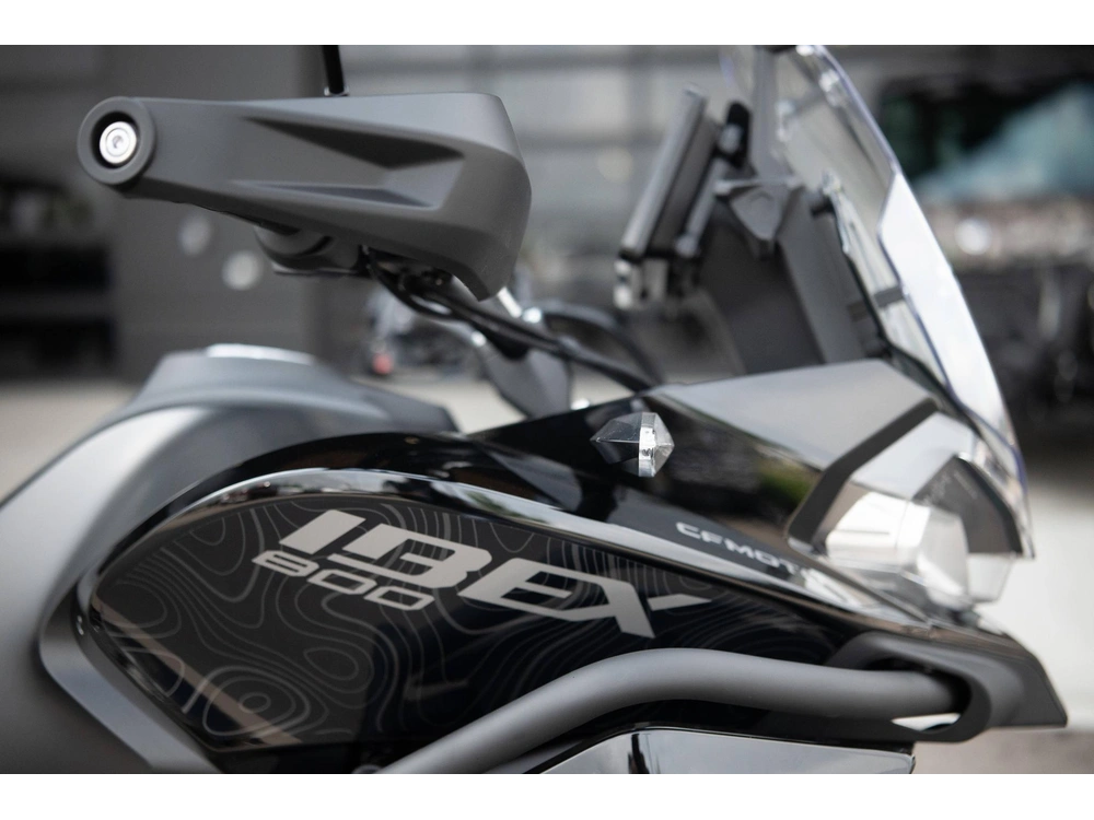 2025 Cfmoto Ibex 800 alt
