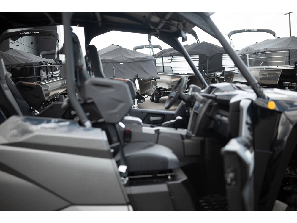 2025 Yamaha Wolverine Rmax4 1000 alt