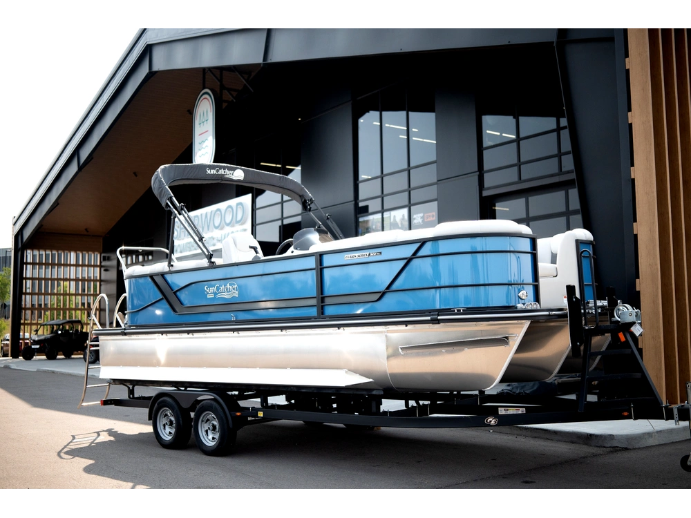 2024 Suncatcher Fusion 322rc alt