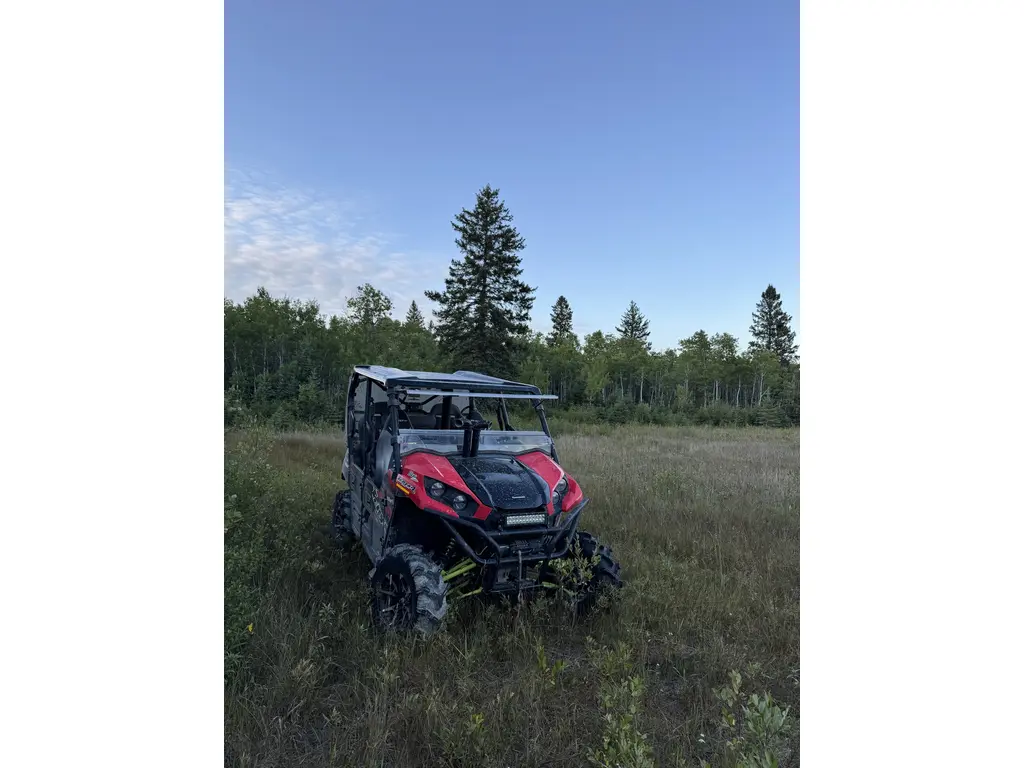 2023 Kawasaki Teryx5 Hester Edition