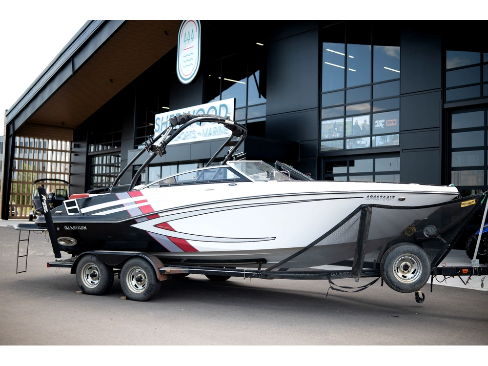 2013 Glastron Gt225 alt