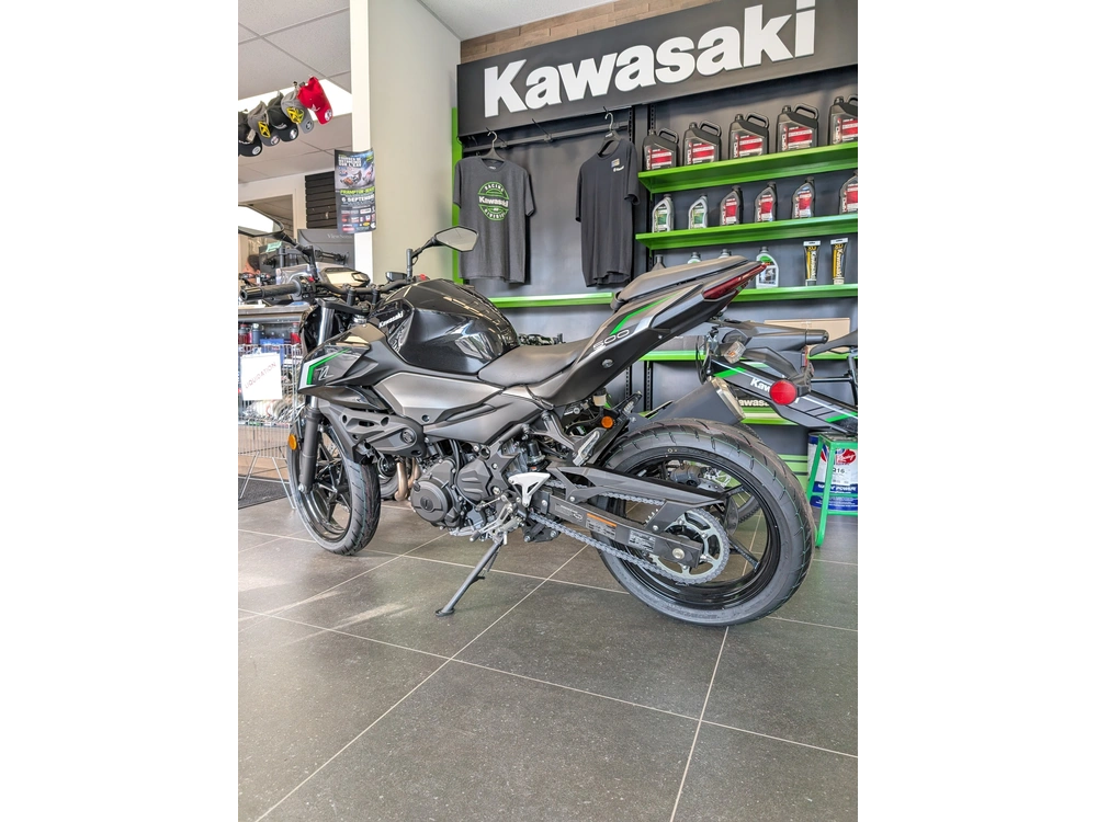 Kawasaki Z500 | 🌿 Moto Accessible A2 451 Cc Alternatives Cb500 Hornet Speed 400 🌿 | 2024 alt