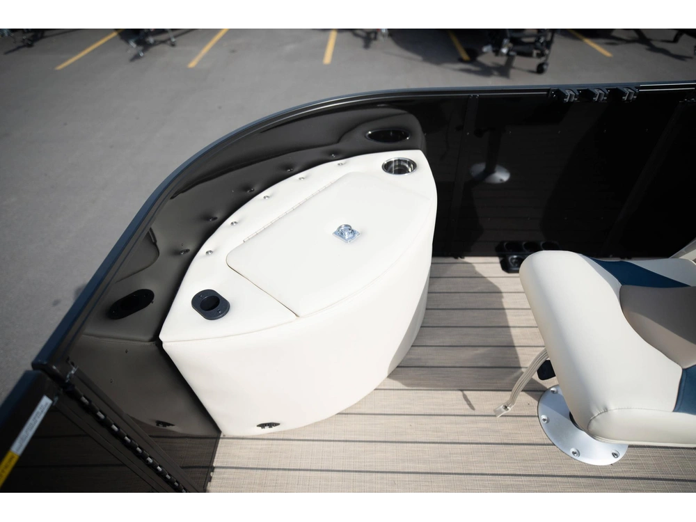 2025 Suncatcher Select 20f alt