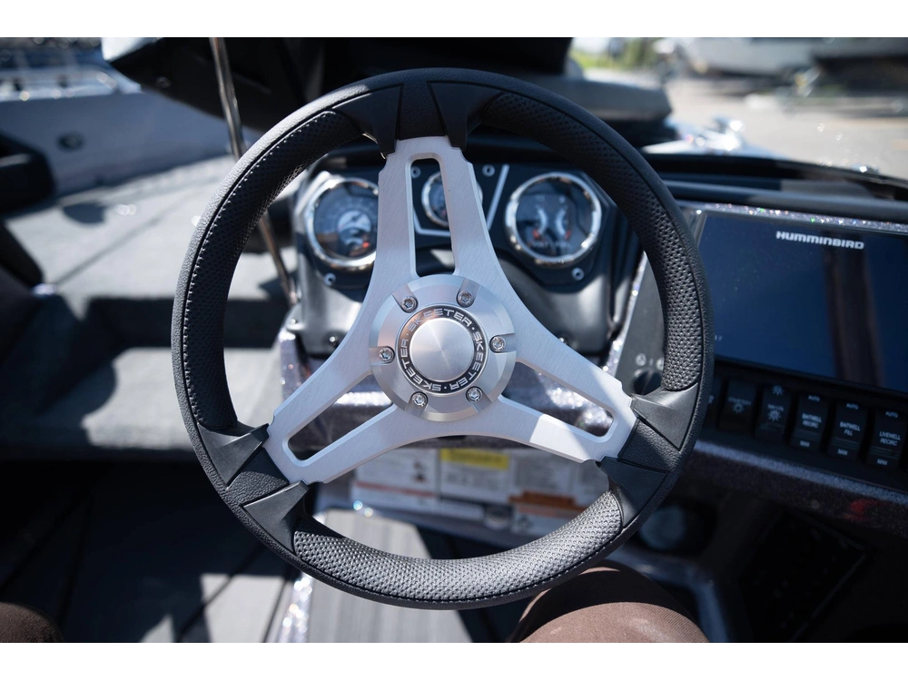 2025 Skeeter Products Solera 189 alt