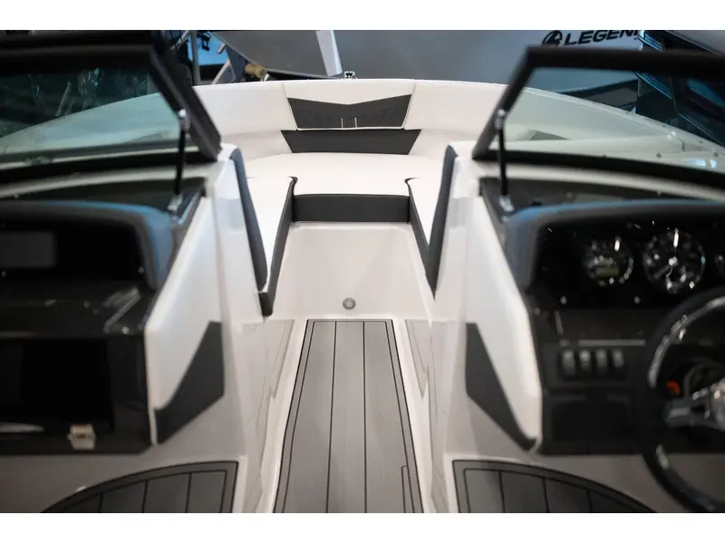 Monterey Boats M205 BOWRIDER 2025