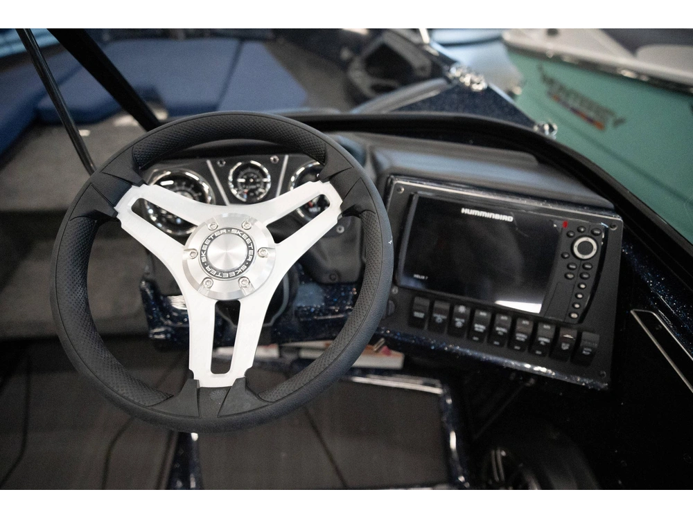 2025 Skeeter Products Solera 189 alt