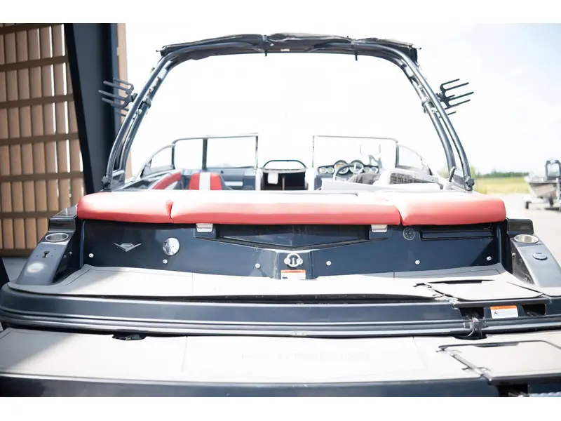 Glastron GT225 2013