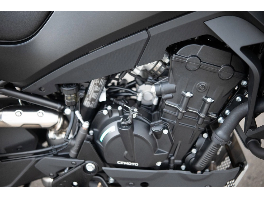 2025 Cfmoto Ibex 800 alt