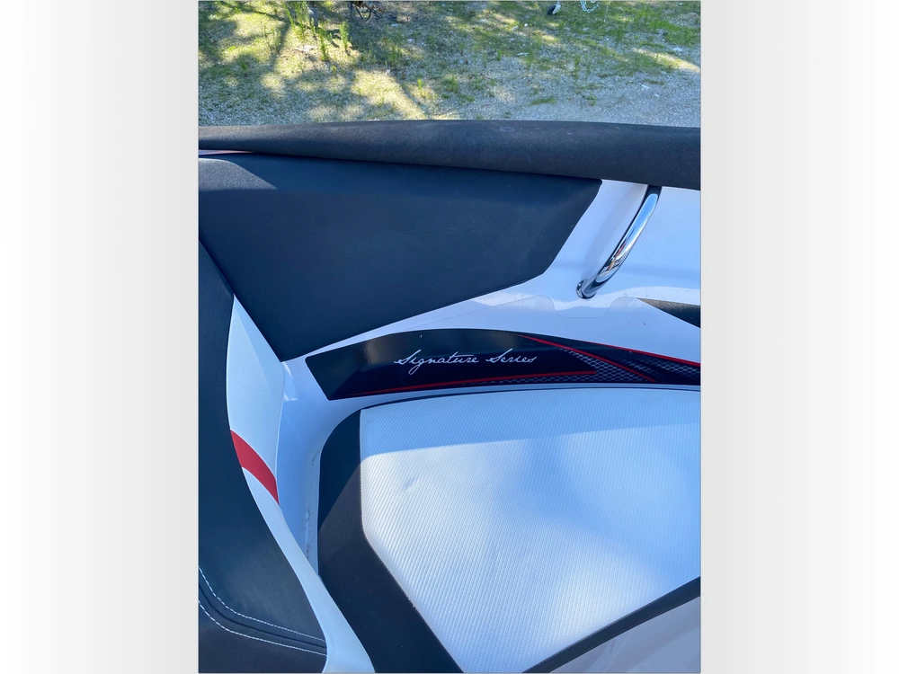 2015 Four Winns H190 alt