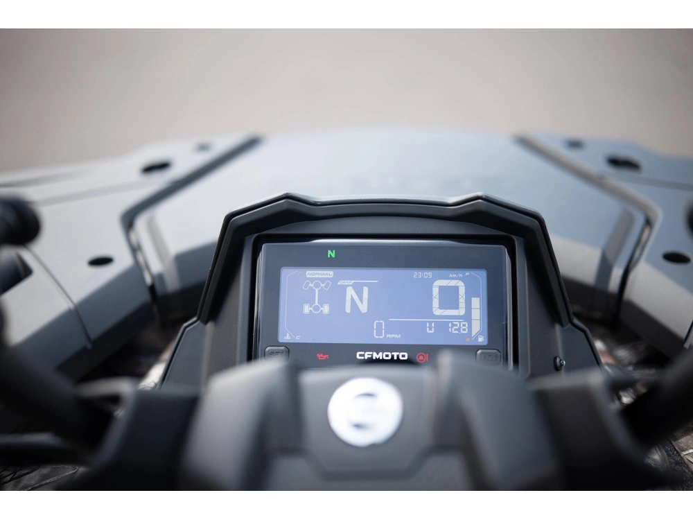 2025 Cfmoto Cforce 600 Touring alt