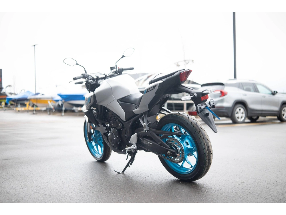 2025 Yamaha Mt-03 alt