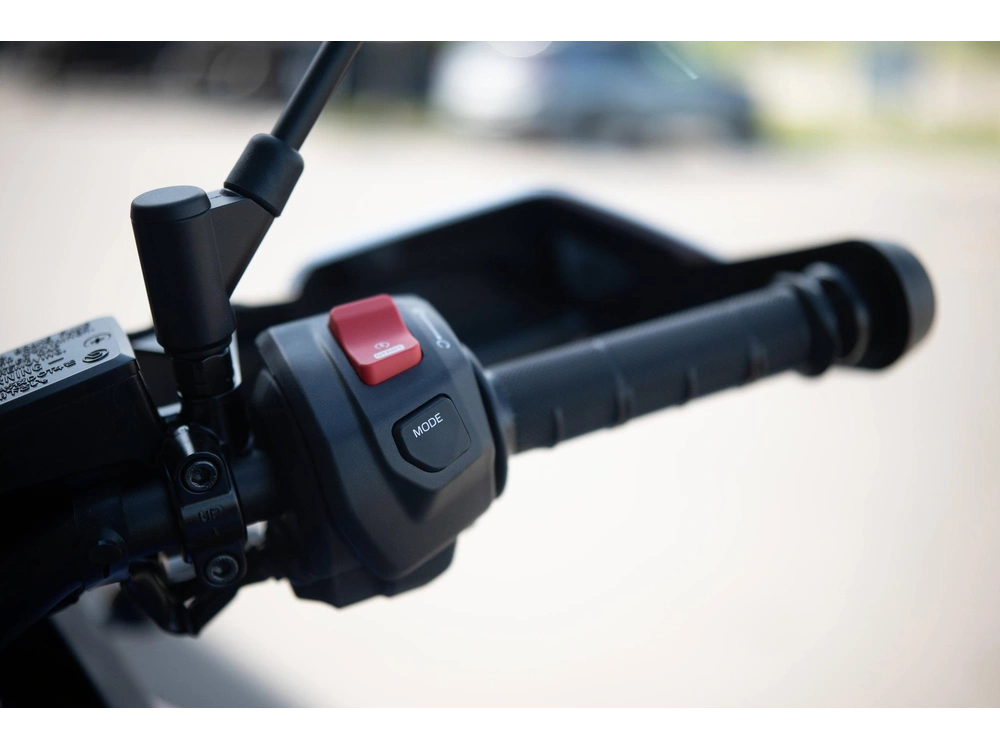 2025 Yamaha Tenere 700 Touring alt