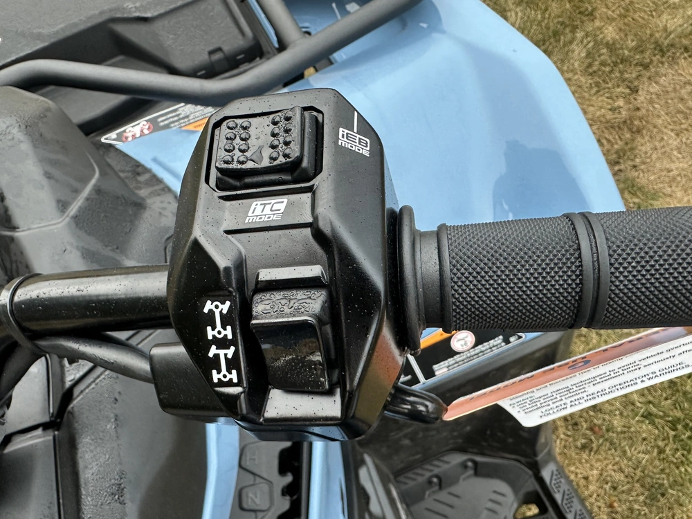 2025 Can-am Outlander Xt 700 alt
