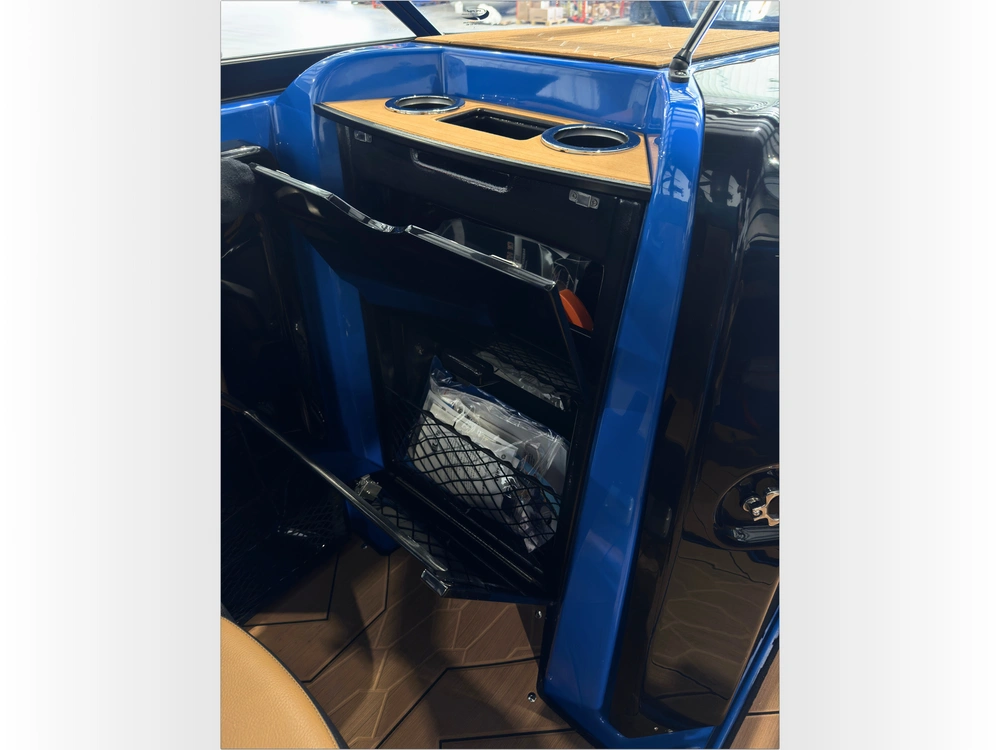 2024 Yamaha 255xd alt