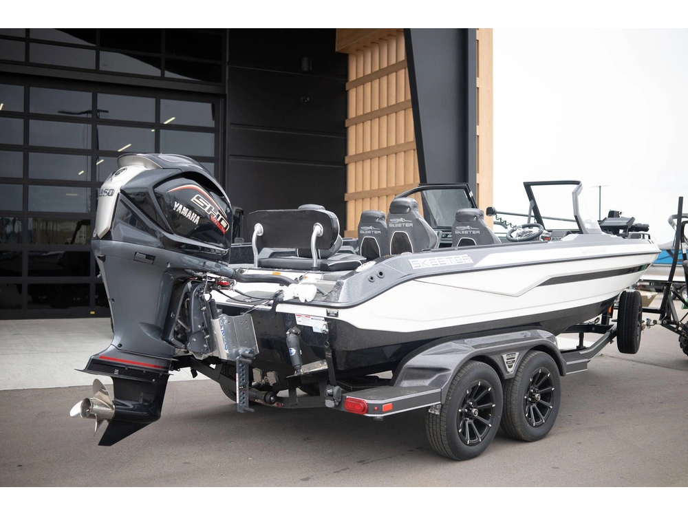 2025 Skeeter Products Wxr2060f alt