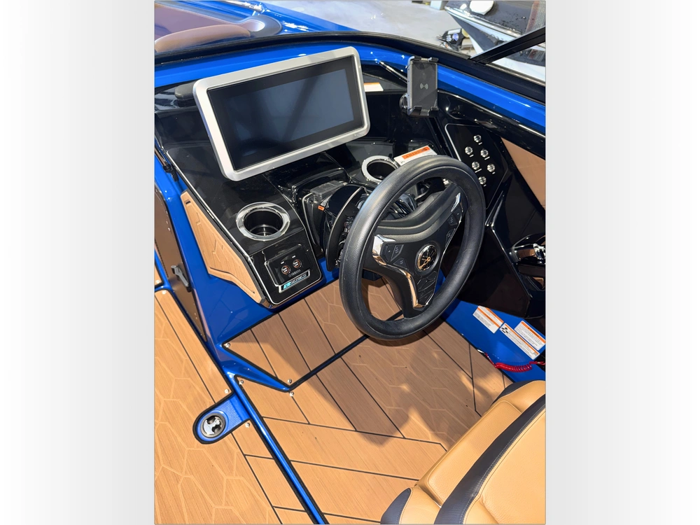 2024 Yamaha 255xd alt