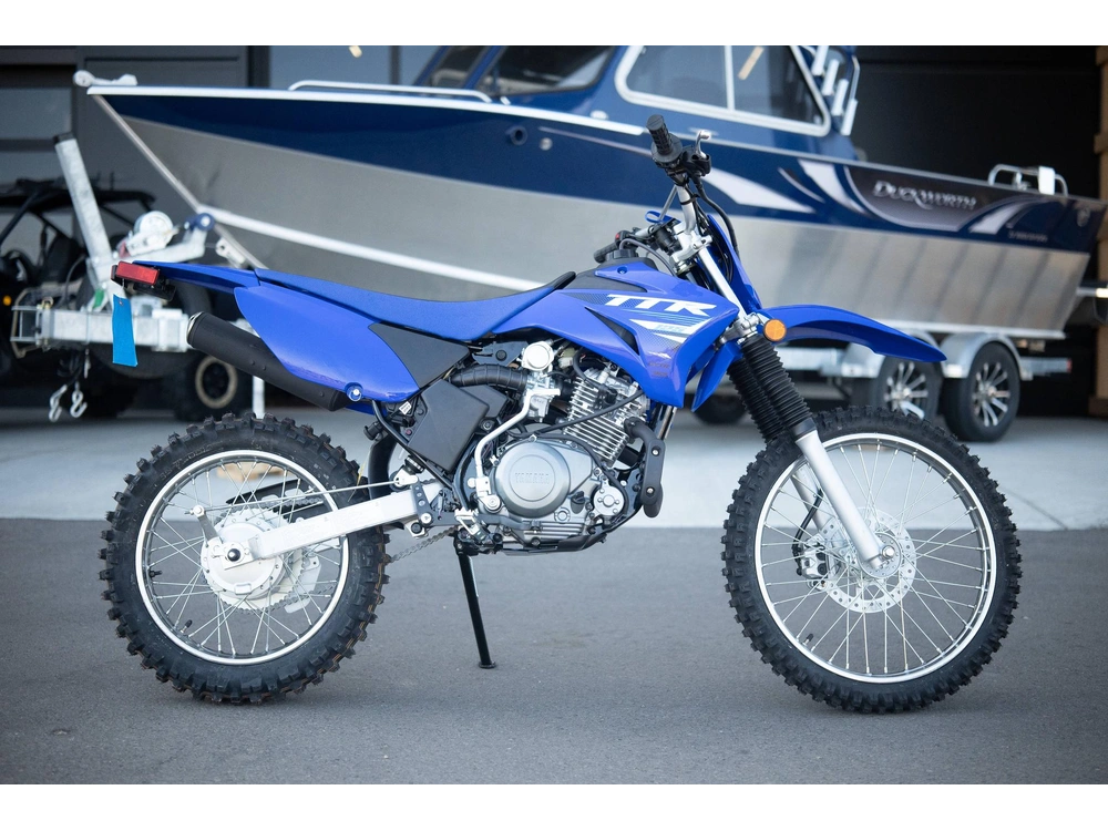 2025 Yamaha Tt-r 125 alt