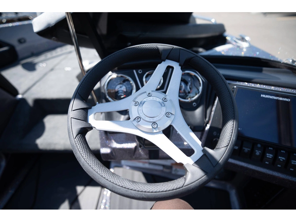 2025 Skeeter Products Solera 189 alt