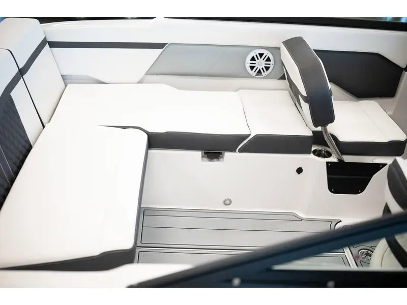 Monterey Boats M205 BOWRIDER 2025